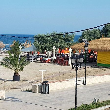 Caraibe Resort Năvodari Exteriör bild