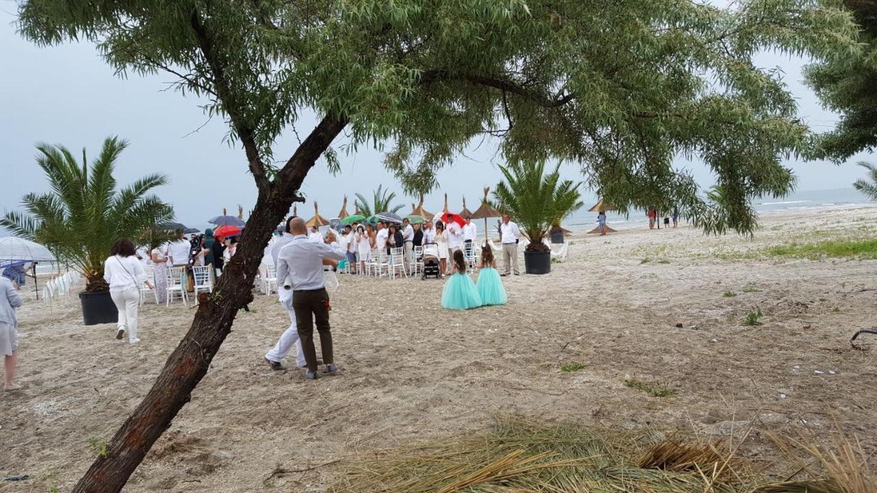 Caraibe Resort Năvodari Exteriör bild