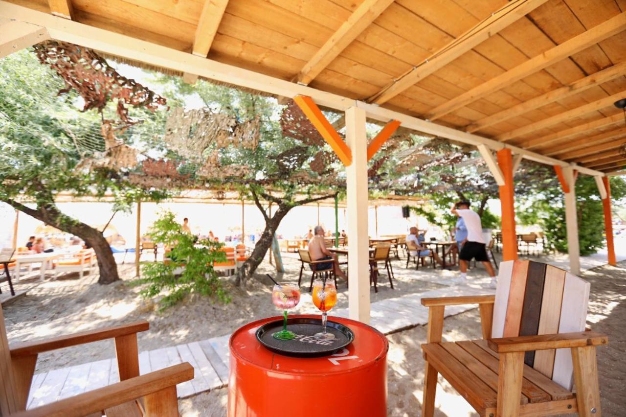 Caraibe Resort Năvodari Exteriör bild